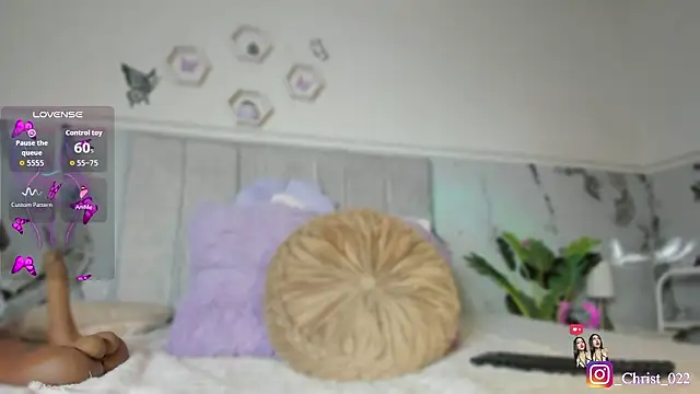 Snapshot of christal_cutee chatting on March 2026 04:05:01 AM christal cutee online show from March 2026 04:05:01 AM