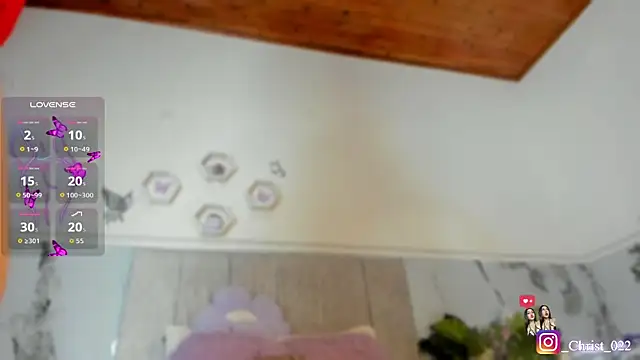 Snapshot of christal_cutee chatting on May 2026 06:00:01 AM christal cutee online show from May 2026 06:00:01 AM