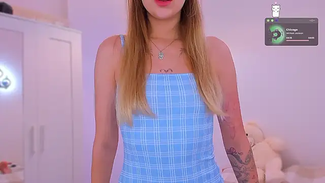 Snapshot of Kamila_icee chatting on December 2024 09:57:01 PM Kamila icee online show from December 2024 09:57:01 PM