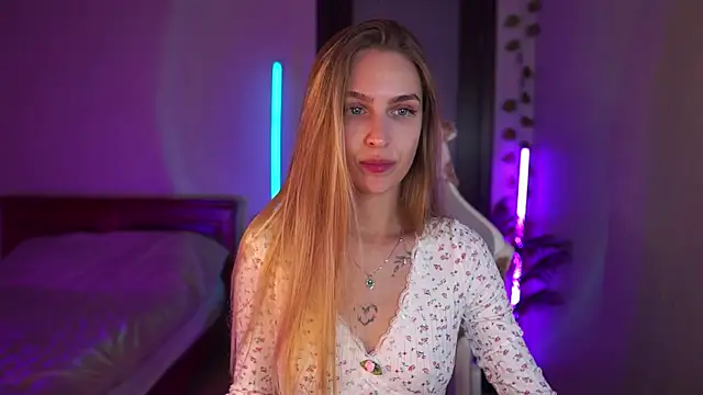 Snapshot of Kamila_icee chatting on September 2025 06:29:02 PM Kamila icee online show from September 2025 06:29:02 PM