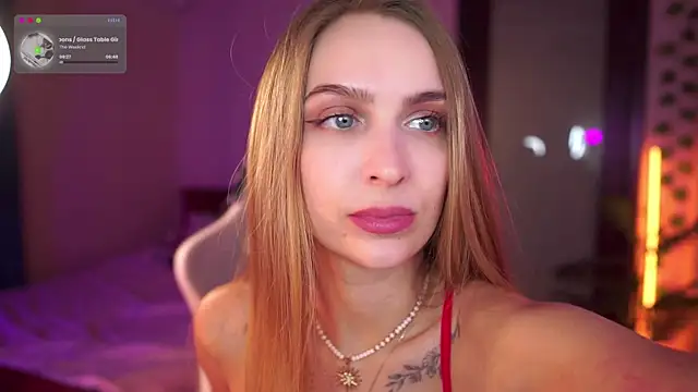 Snapshot of Kamila_icee chatting on October 2025 06:39:01 PM Kamila icee online show from October 2025 06:39:01 PM