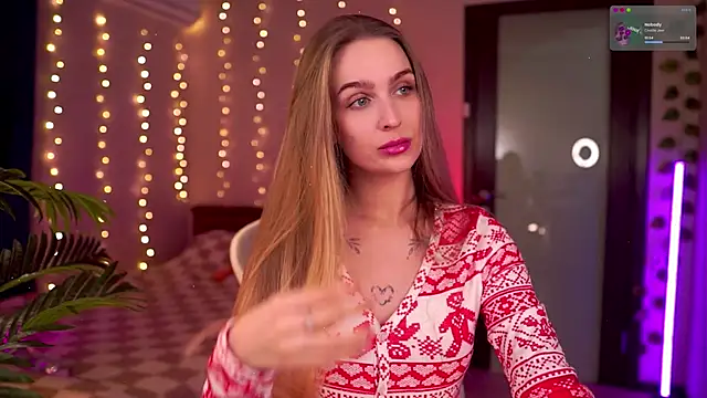 Snapshot of Kamila_icee chatting on December 2025 07:20:02 PM Kamila icee online show from December 2025 07:20:02 PM