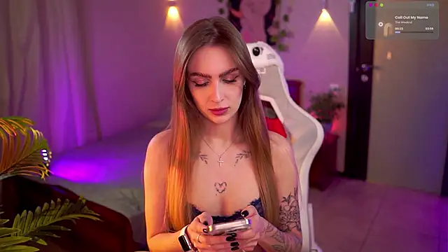 Snapshot of Kamila_icee chatting on March 2026 09:06:01 PM Kamila icee online show from March 2026 09:06:01 PM