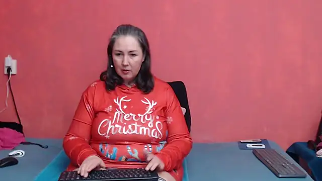 Snapshot of MilfGina chatting on December 2024 10:16:02 AM MilfGina online show from December 2024 10:16:02 AM