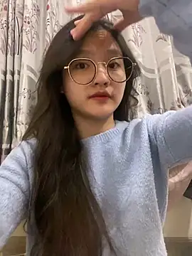 Krixxi22 online show from February 2025 03:05:01 PM