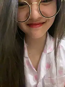 Krixxi22 online show from March 2025 03:05:02 PM