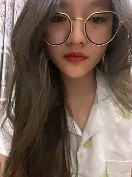 Krixxi22 online show from March 2025 03:40:01 PM