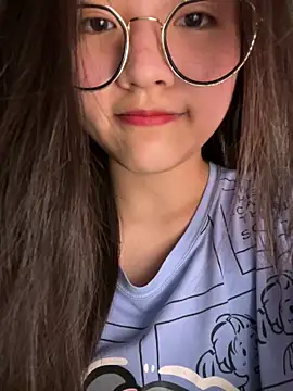 Krixxi22 online show from September 2025 02:44:02 PM