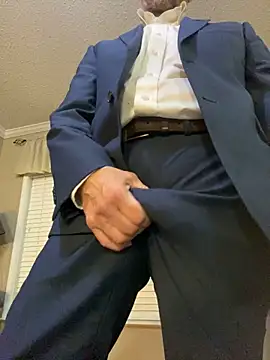 Realybigdill online show from November 2025 04:45:02 AM