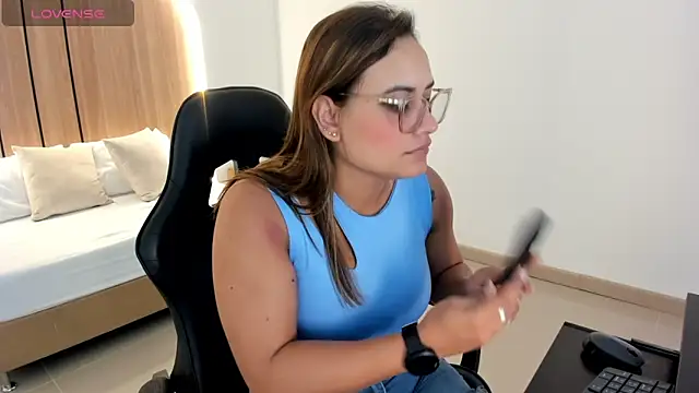 zoe danae  online show from March 2026 12:21:01 PM