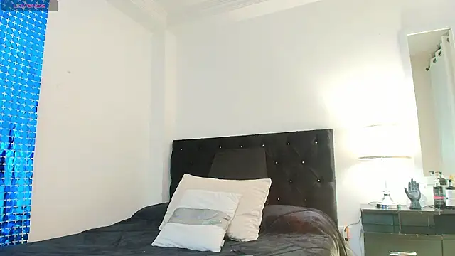 MeganLorensx online show from February 2026 06:35:01 PM