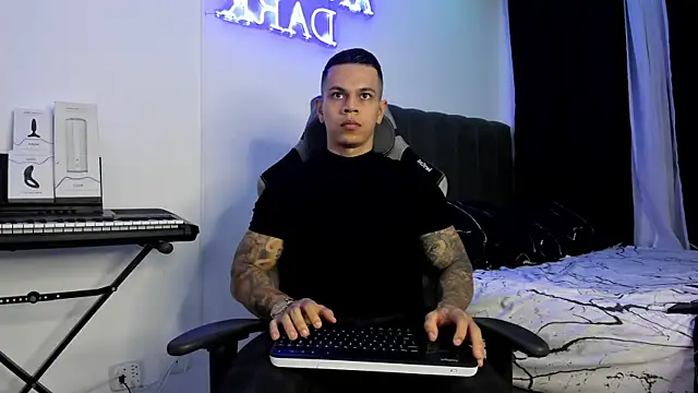 Aron Dark online show from January 2025 12:55:01 AM