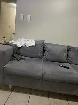 jaytee198610 online show from April 2026 06:01:02 PM