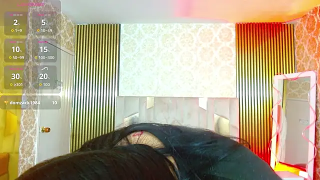 martinna tay online show from December 2025 03:36:01 AM