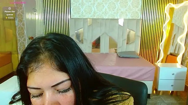 martinna tay online show from February 2026 03:10:01 AM