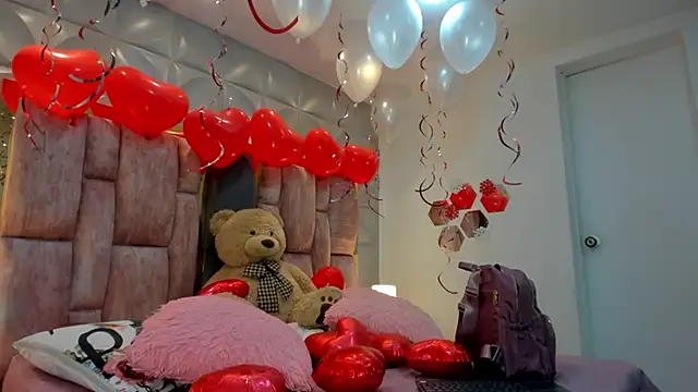 Charlotte Ice1 online show from February 2026 04:03:02 PM