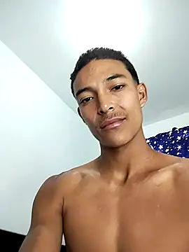 Demiansteven2 online show from March 2026 04:23:01 PM