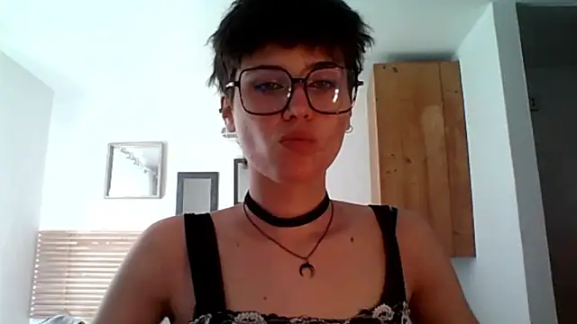 Snapshot of sarah_perfect chatting on March 2026 03:25:01 PM sarah perfect online show from March 2026 03:25:01 PM