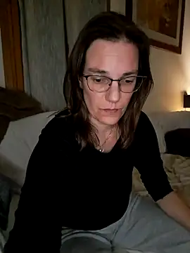 SpiceLea online show from January 2025 09:47:02 PM