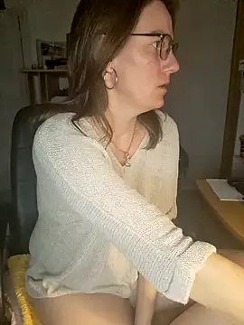 SpiceLea online show from January 2025 05:56:01 PM