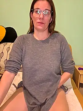 SpiceLea online show from January 2026 05:05:02 PM