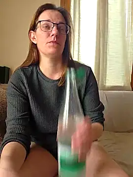 SpiceLea online show from February 2026 02:51:02 PM