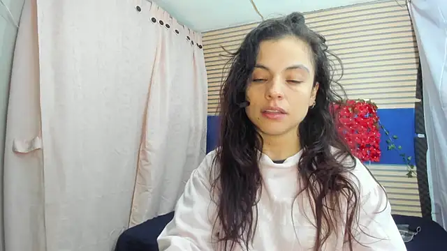 Snapshot of rosse_2504 chatting on May 2026 12:22:02 PM rosse 2504 online show from May 2026 12:22:02 PM
