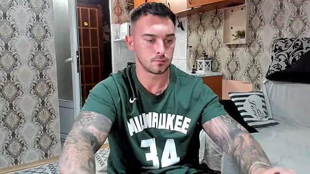 Jonmusclemaster online show from September 2025 08:00:02 PM