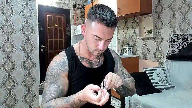 Jonmusclemaster online show from September 2025 08:13:02 PM