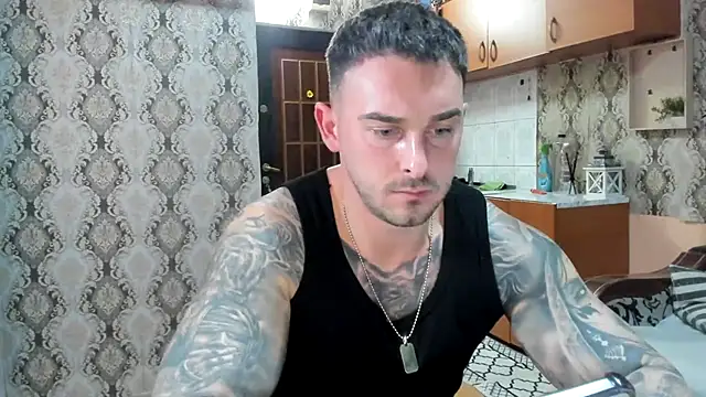 Jonmusclemaster online show from November 2025 09:15:01 PM