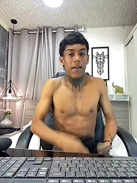 Alan Cute18 online show from February 2026 12:43:02 PM