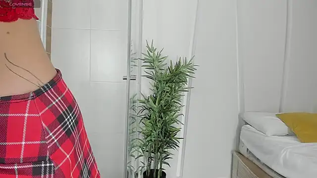 Snapshot of Angelbae- chatting on January 2025 01:04:02 PM Angelbae- online show from January 2025 01:04:02 PM