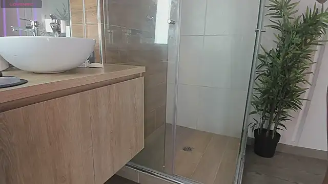 Snapshot of Angelbae- chatting on January 2025 04:19:01 PM Angelbae- online show from January 2025 04:19:01 PM