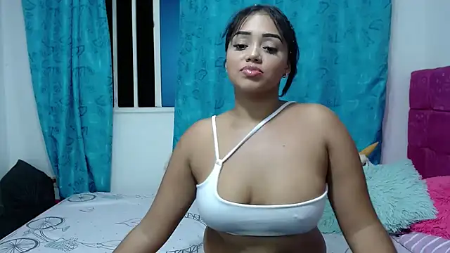 Snapshot of kiara_milf_ chatting on December 2024 11:34:02 PM kiara milf  online show from December 2024 11:34:02 PM