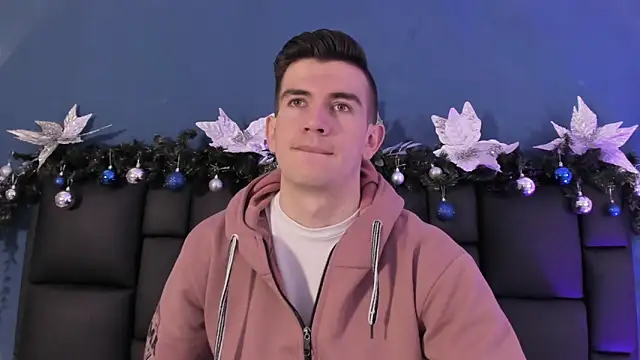 Snapshot of MikaelSlow chatting on December 2025 04:07:02 AM MikaelSlow online show from December 2025 04:07:02 AM