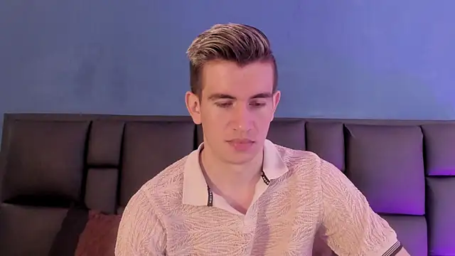 Snapshot of MikaelSlow chatting on February 2026 04:49:02 AM MikaelSlow online show from February 2026 04:49:02 AM