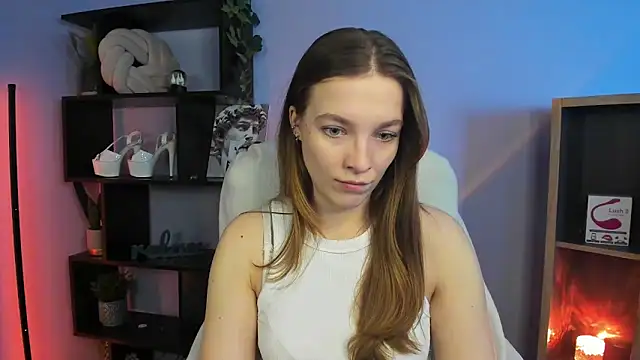 kenzie x online show from February 2025 07:15:02 AM