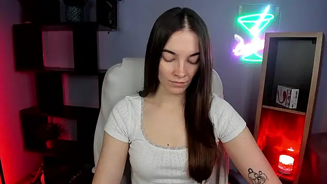 kenzie x online show from December 2025 07:49:02 AM