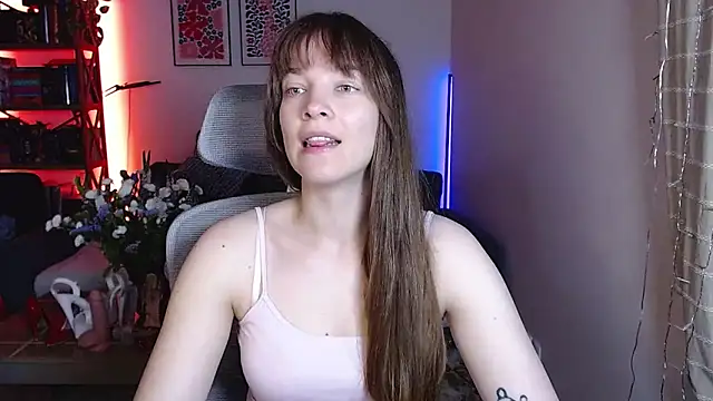 Snapshot of kenzie_x chatting on June 2026 04:32:02 AM kenzie x online show from June 2026 04:32:02 AM