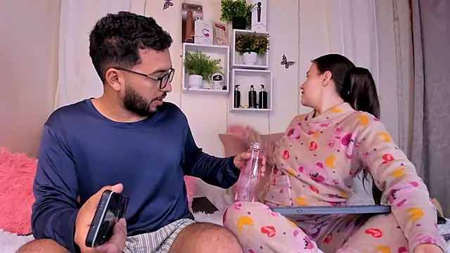 Idara and Edahi01 online show from March 2025 02:27:01 AM