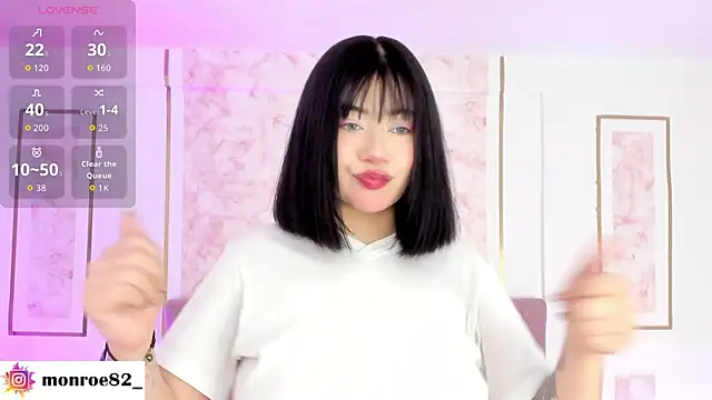 GENNESIS LOVE online show from May 2026 03:33:01 AM