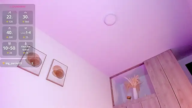 Mia 222 online show from March 2026 11:05:02 AM