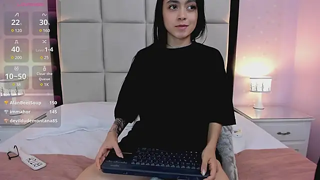 Snapshot of HannaClarrk_ chatting on February 2025 05:53:01 AM HannaClarrk online show from February 2025 05:53:01 AM