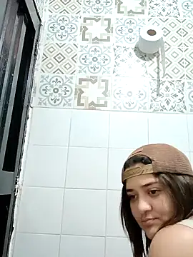 Liancy online show from January 2025 09:41:01 PM