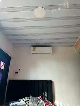 Liancy online show from February 2026 09:16:01 PM