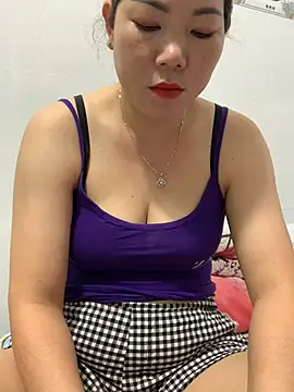 Snapshot of Baby-bigtits chatting on February 2025 05:04:02 AM Baby-bigtits online show from February 2025 05:04:02 AM