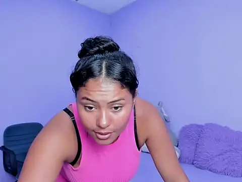 Snapshot of ariel_milk chatting on March 2025 12:53:01 AM ariel milk online show from March 2025 12:53:01 AM