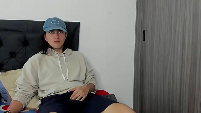 alex connorr online show from December 2024 09:08:02 PM