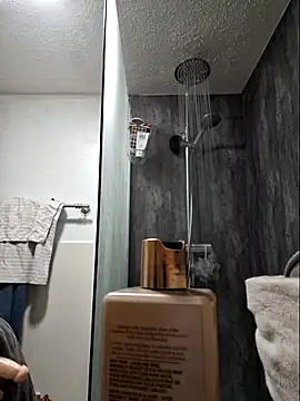 bibananaman online show from October 2025 09:27:01 PM