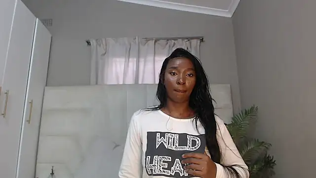 naughtyblackdolie online show from March 2025 04:57:02 AM